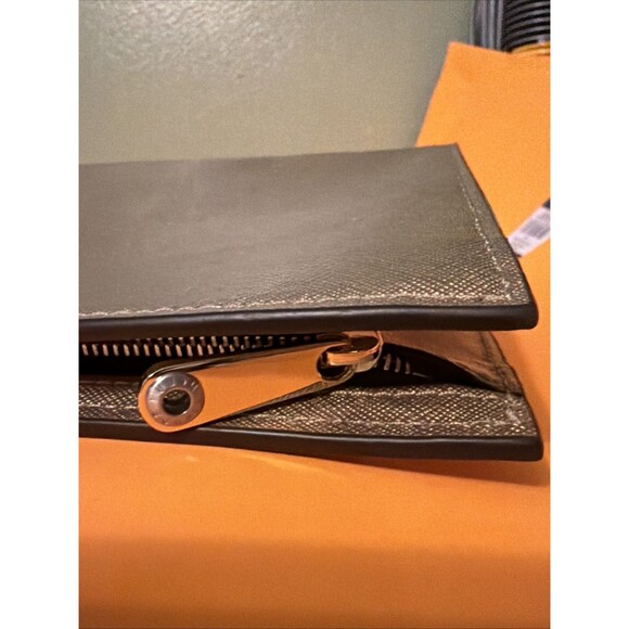 Henri Bendel West 57th Cosmetic Clutch in Rose Gold - Picture 5 of 10